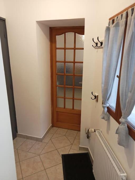 Perle Rare F1 De 43 M Quartier Historique. Apartman Moulins  Kültér fotó