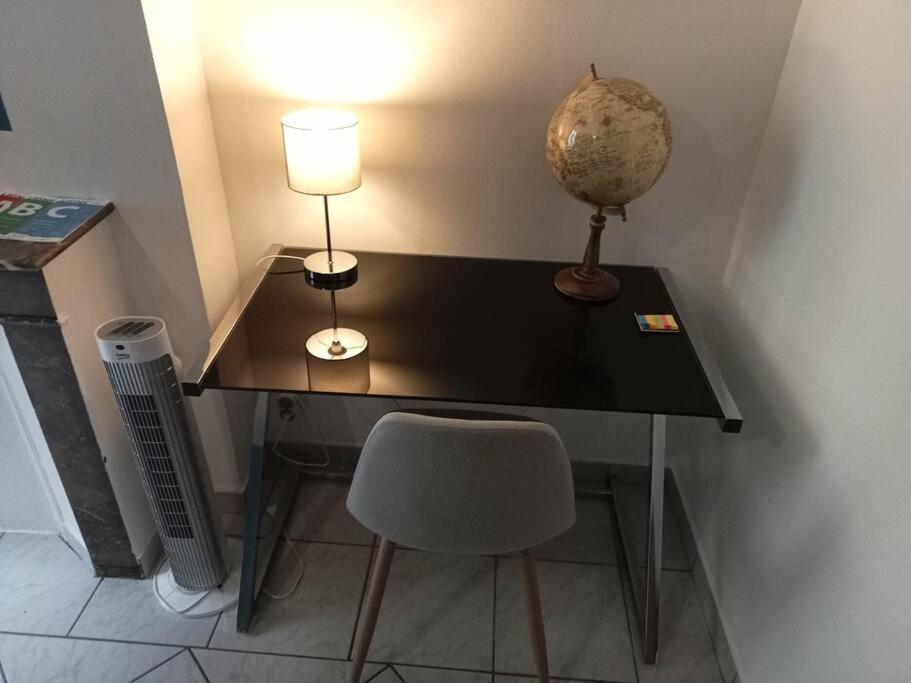 Perle Rare F1 De 43 M Quartier Historique. Apartman Moulins  Kültér fotó