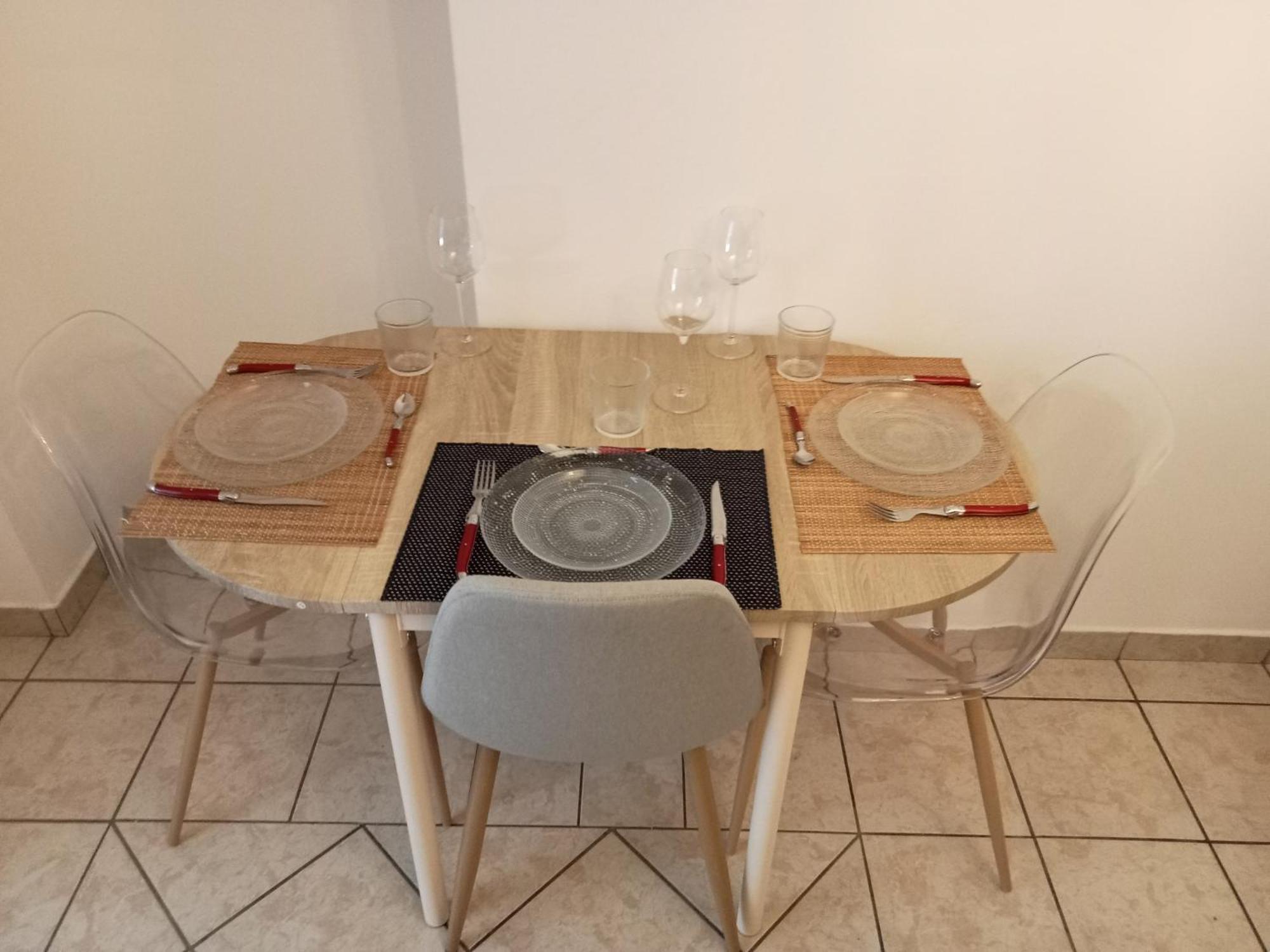 Perle Rare F1 De 43 M Quartier Historique. Apartman Moulins  Kültér fotó
