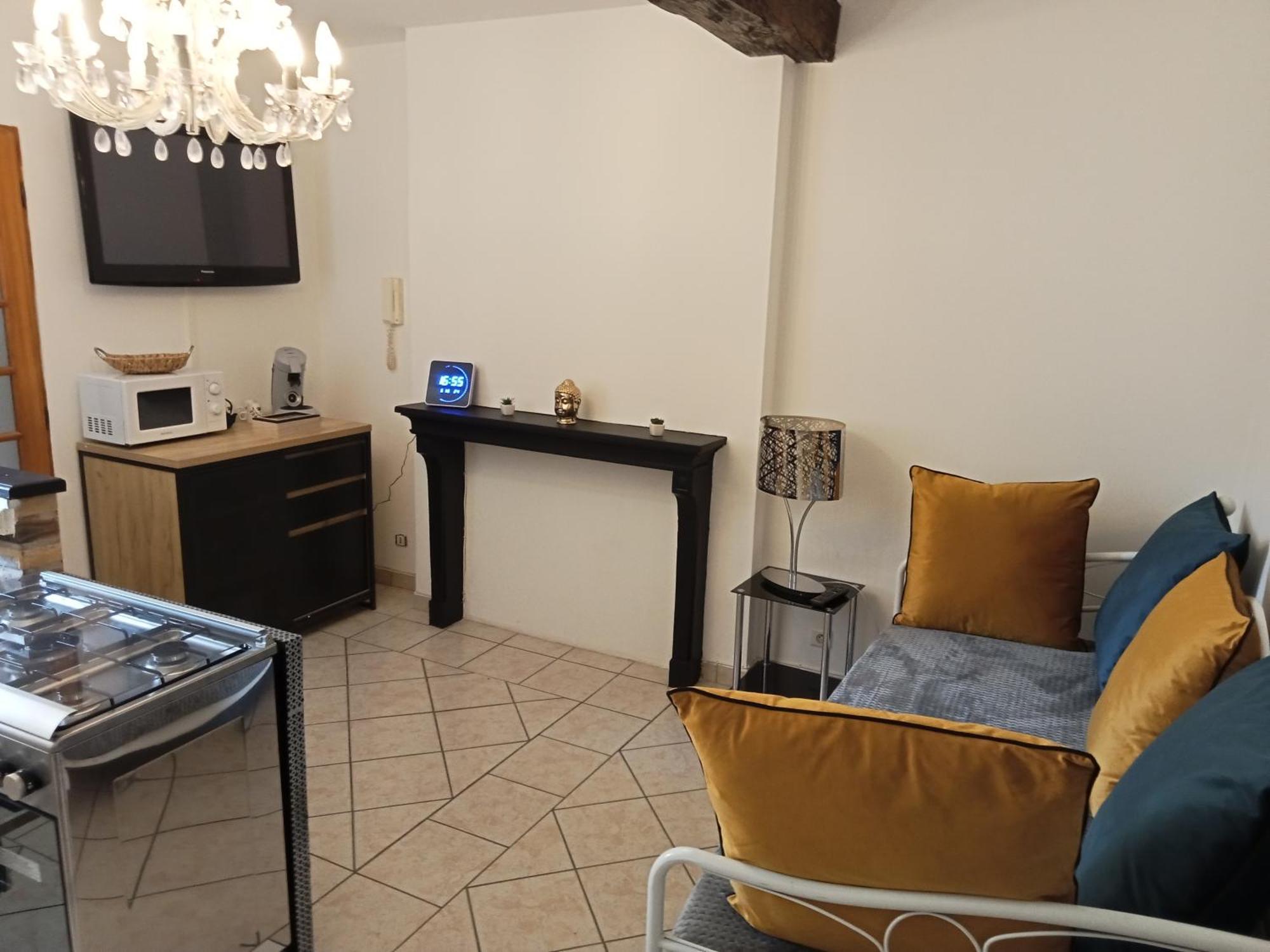 Perle Rare F1 De 43 M Quartier Historique. Apartman Moulins  Kültér fotó